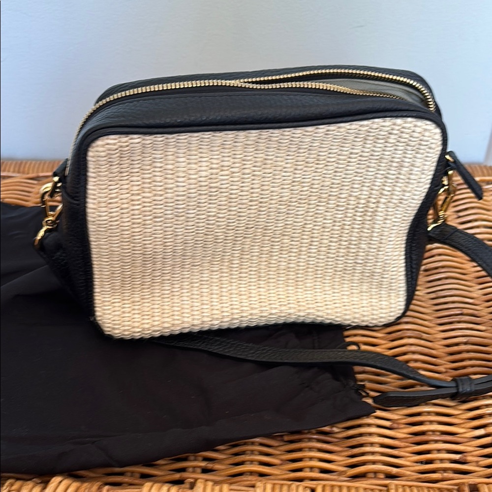 Quince rattan and black leather crossbody handbag